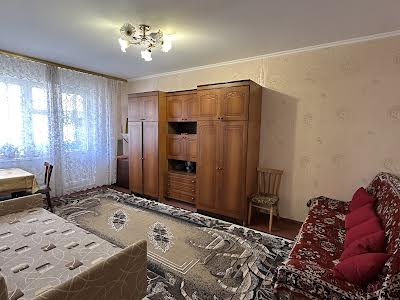 квартира по адресу Ревуцкого ул., 34