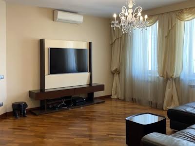 квартира по адресу Николая Амосова ул., 4