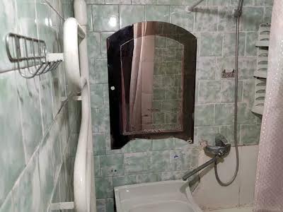квартира за адресою Митрополита Андрея Шептицького вул. (Анатолія Луначарського), 24