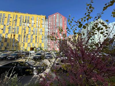 квартира за адресою Регенераторна вул., 4