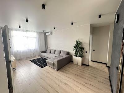 квартира за адресою Райдужна вул., 58