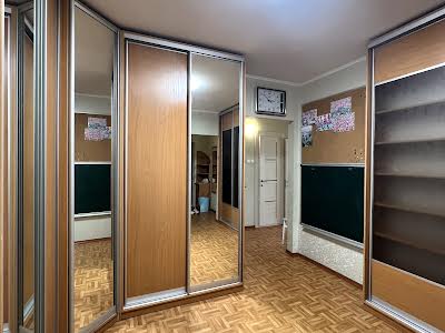 квартира за адресою Драгоманова вул., 1-К