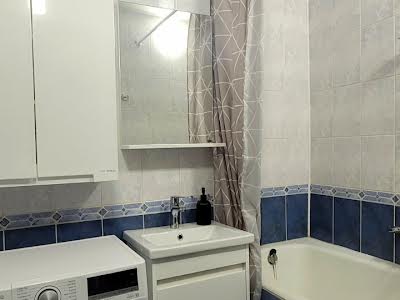 квартира за адресою Леся Курбаса просп., 3