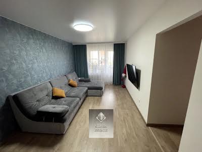 квартира за адресою Автозаводська вул., 6