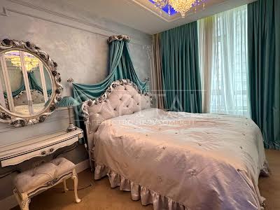 квартира за адресою Джона Маккейна вул. (Івана Кудрі), 7
