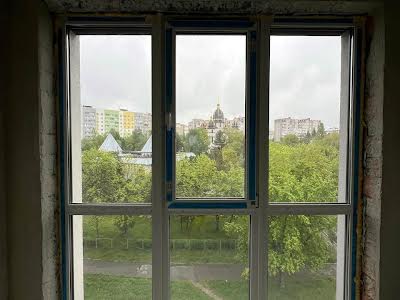 квартира за адресою Кирила Трильовського вул., 4а