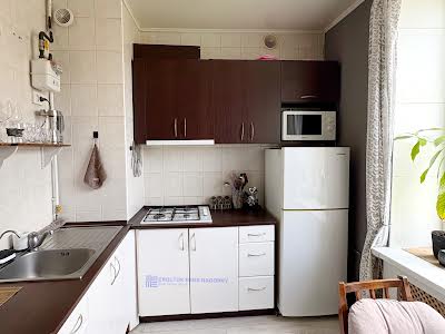 квартира за адресою 93-ї Холодноярської Бригади вул., 5