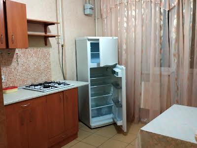 квартира за адресою Торгова вул., 13