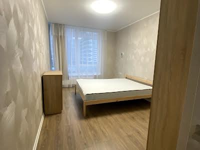 квартира по адресу Олександра Олеся ул., 4