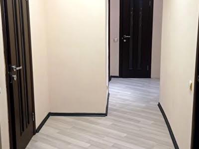 квартира за адресою Вишняківська вул., 13