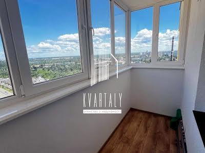 квартира по адресу Семьи Кульженков ул. (Дегтяренко Петра), 31-Б