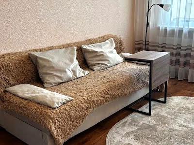квартира за адресою Миколи Вінграновського вул., 2