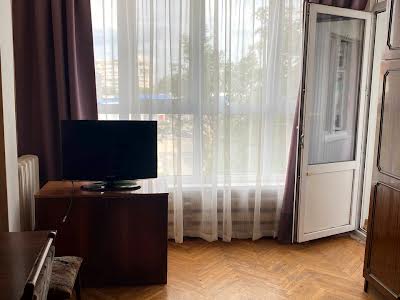 квартира за адресою Озерна вул., 30/51