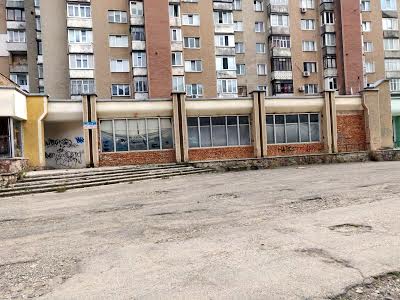 комерційна за адресою Молодіжна вул., 54