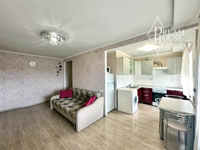 квартира за адресою Небесної Сотні, 16