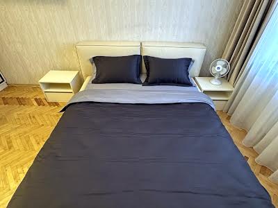 квартира за адресою Велика Васильківська вул. (Червоноармійська), 132