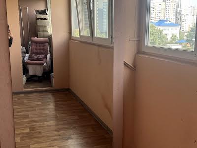 квартира за адресою Анни Ахматової вул., 43