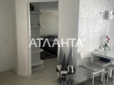 квартира за адресою Євгена Чикаленка вул., 56