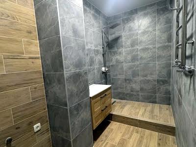 квартира за адресою Полтавська, 1