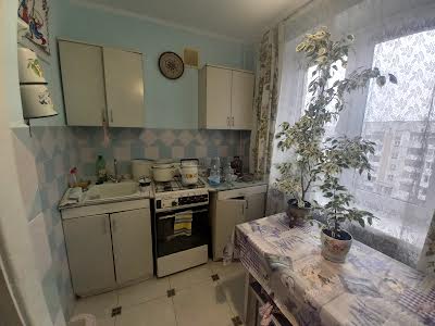 квартира по адресу Миколы Хвылёвого ул., 4