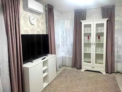 квартира по адресу Героев Небесной Сотни просп., 14/4