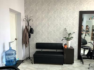 комерційна за адресою Яблуневий мікрорайон вул., 25