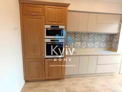 квартира за адресою Дегтярна вул., 7