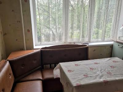 квартира за адресою Привокзальна вул., 8