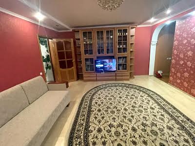 квартира за адресою Степана Бандери вул., 49/2