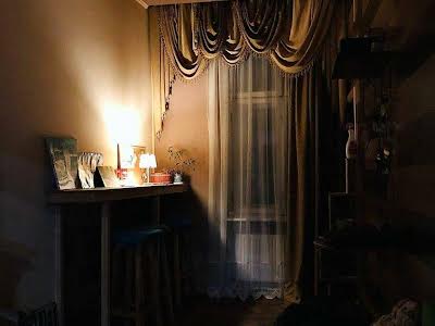 квартира за адресою Лазнева вул., 8