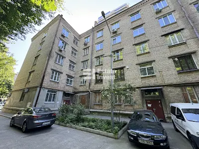 квартира за адресою Івана Мар'яненка пров., 7
