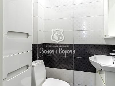 будинок за адресою Космонавтів вул., 32