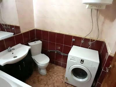 квартира за адресою Грушевського вул., 21
