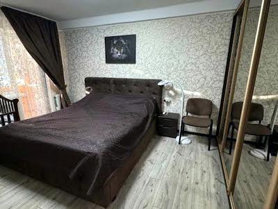 квартира по адресу Строителей ул., 12-Б