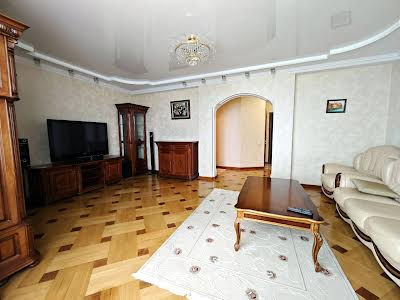 квартира за адресою Осіння вул., 33