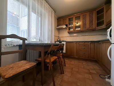 квартира за адресою Татарська вул., 21