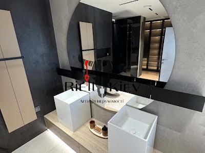 квартира за адресою Трускавецька вул., 8