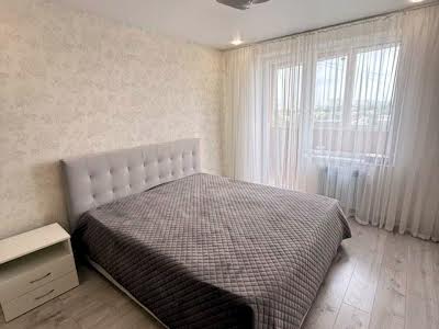 квартира за адресою Валентинівська вул. (Блюхера), 41