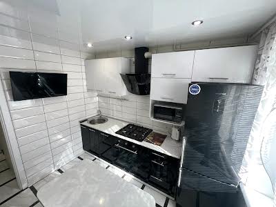 квартира за адресою Донецьке шосе, 111