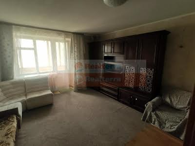 квартира по адресу Стратегическое шоссе (Науки), 17