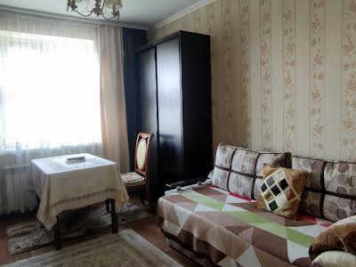 квартира за адресою Панаса Мирного вул., 71