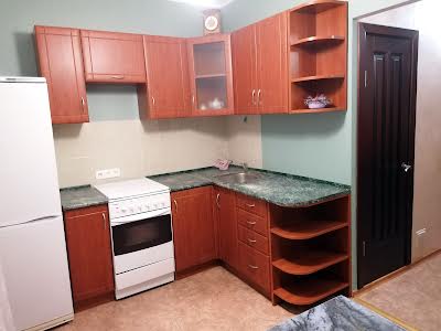 квартира за адресою Каштанова вул., 8-Б