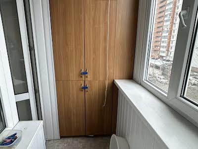 квартира за адресою Сергія Берегового вул. (Мартиросяна), 25