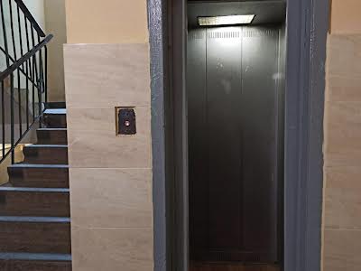 квартира за адресою Академіка Корольова вул., 68