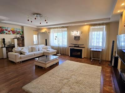 квартира по адресу Проспект Центральный, 15а