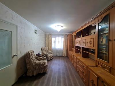 квартира по адресу Строителей ул., 18А