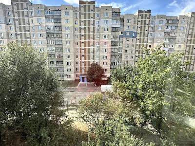 квартира за адресою Бровари, Грушевського вул., 15а