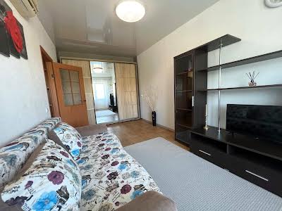 квартира за адресою Олександра Поля просп. (Кірова), 72