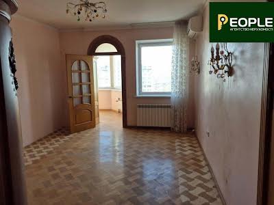 квартира за адресою Клінічна вул., 23/25