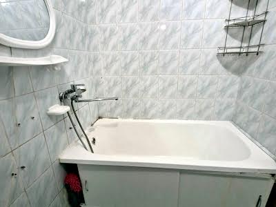 квартира за адресою Гетьманська, 74